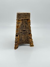 Handgefertigte Urne aus