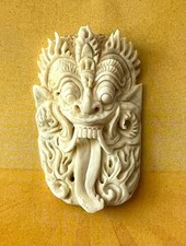 Beinarbeit Asien Rangda