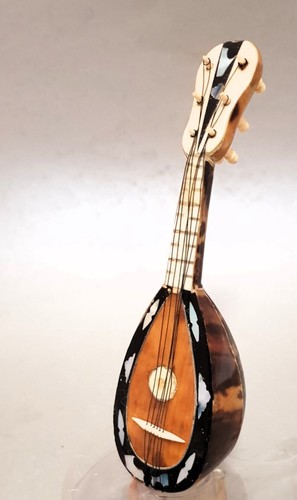 Miniatur-Mandoline